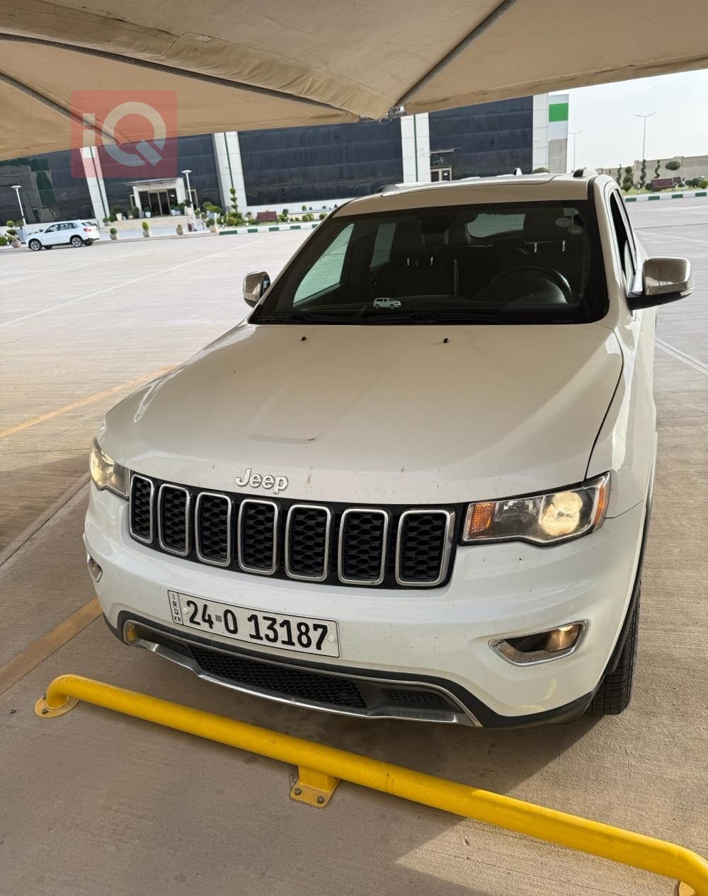 جيب جراند شيروكي